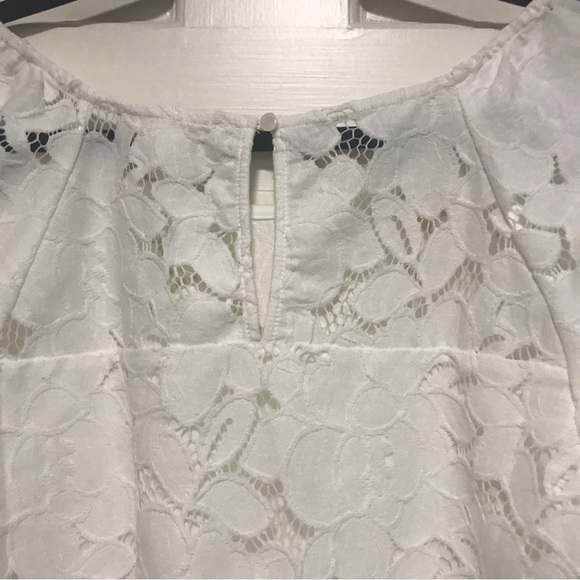 MONTEAU Los Angeles, M, Off-White Top w/ Short Sleeves, Lace Overlay, 1/2 Lined - Picture 4 of 5
